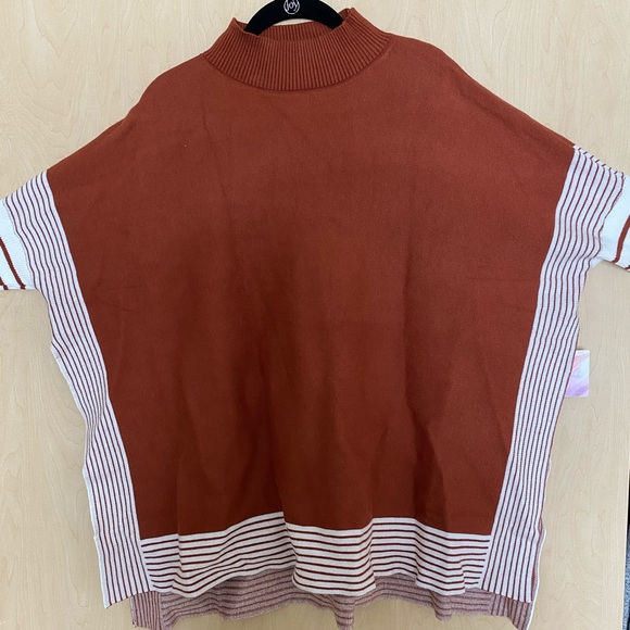 Striped Oversize Knit Cape Sweater - Picture 4 of 6